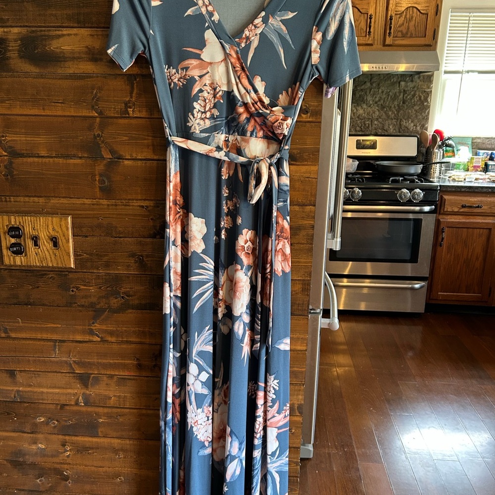 Saved by the Dress Floral Wrap Maternity Dress - Picture 6 of 7